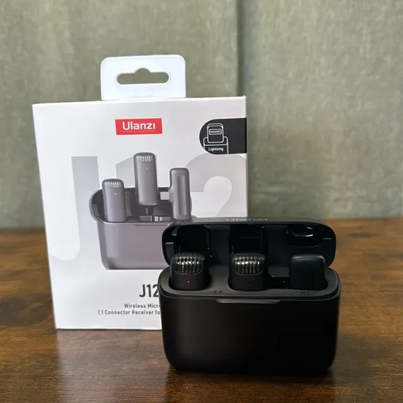 Orignal Ulanzi J12 wireless microphone type C for mobile phone, type C.
